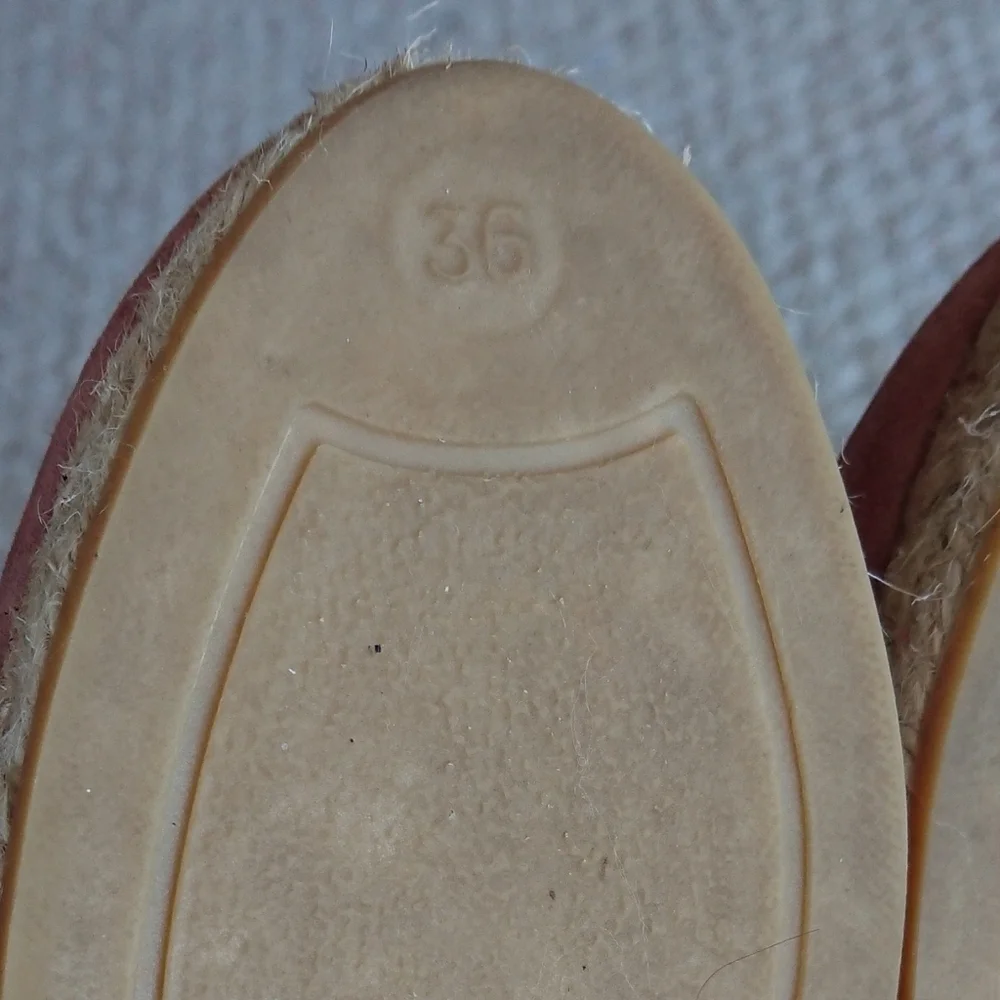 Anthropologie Gaimo Cielo mauve Pink suede Wedge Sandals size 6